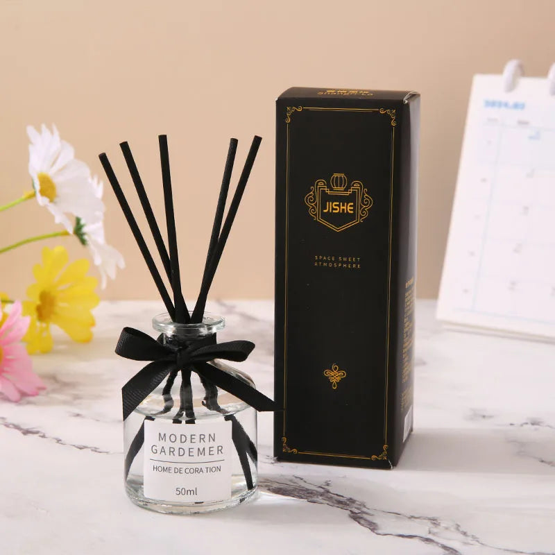 50ml Hotel-Style Flameless Aromatherapy Diffuser – Gardenia Scent with Vine Branch Design
