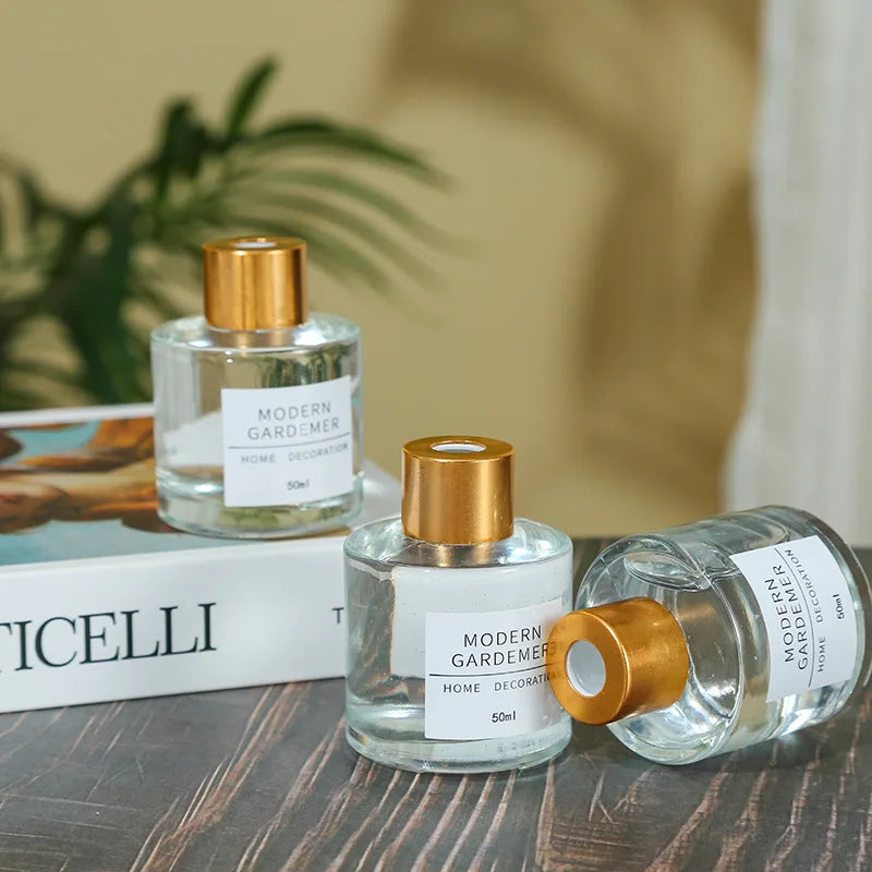 Hilton-Inspired 50ml Jasmine Reed Diffuser Set – Elegant Bottle with Decorative Flower for Home Aromatherapy