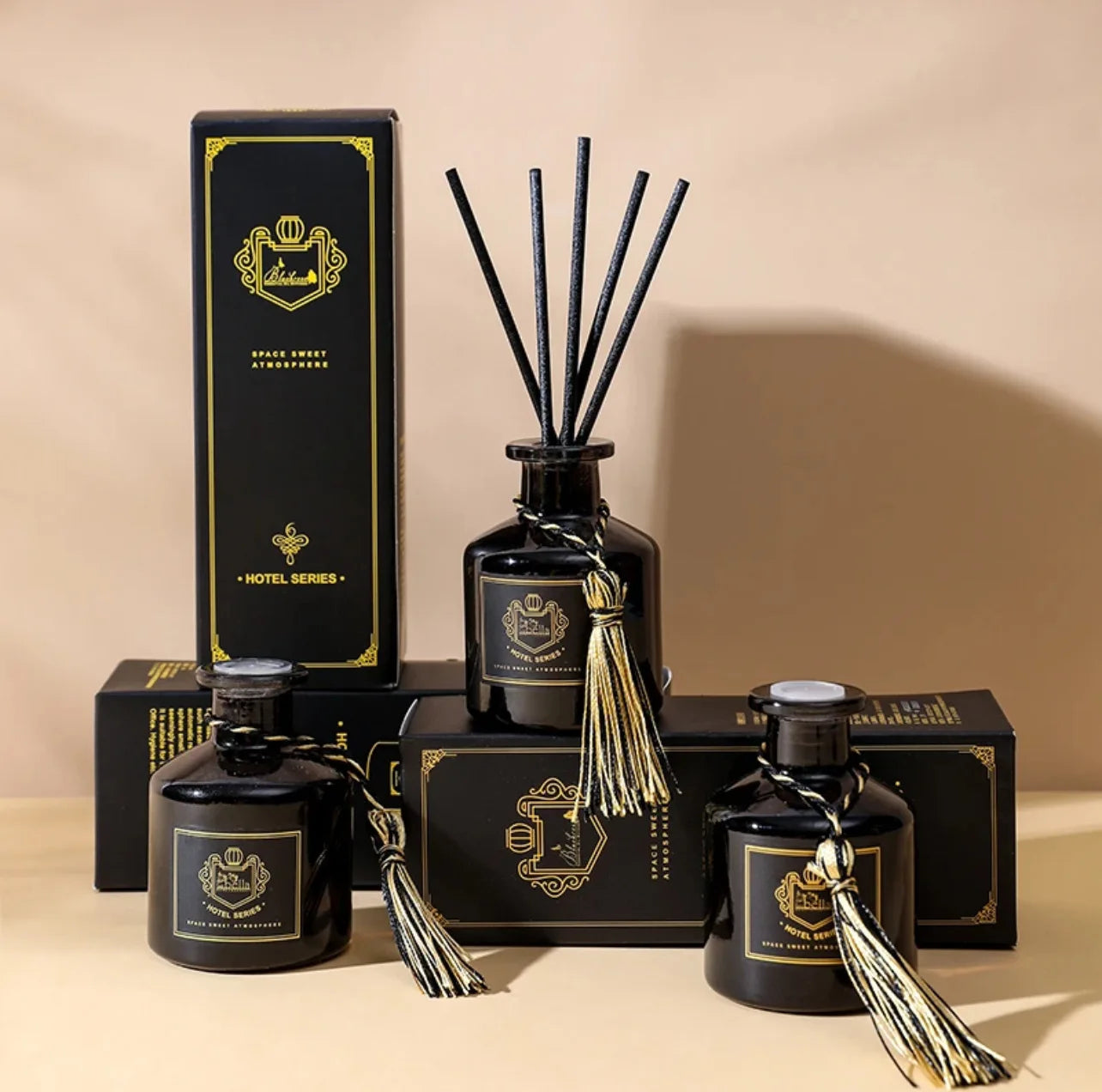 50ml Hotel-Style Flameless Aromatherapy Diffuser – Gardenia Scent with Vine Branch Design